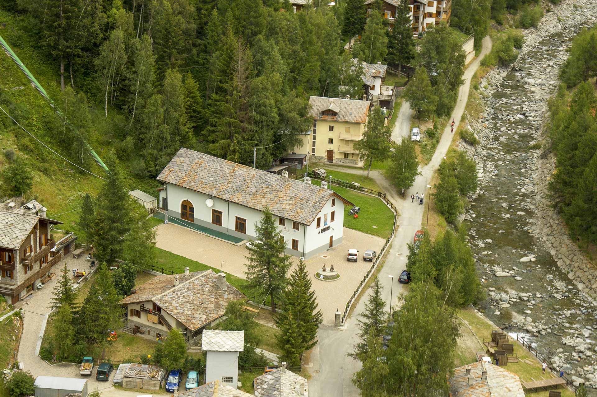 Impianto produzione energia idroelettrica sostenibile di Lillaz CVA