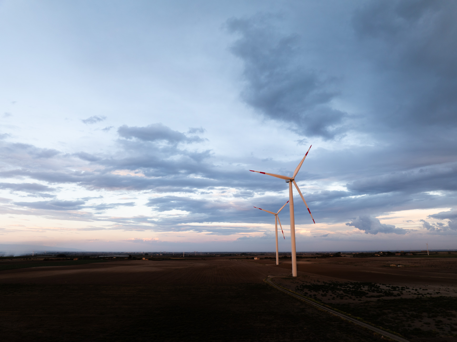 Impianto produzione energia verde eolica rinnovabile di Ponte Albanito