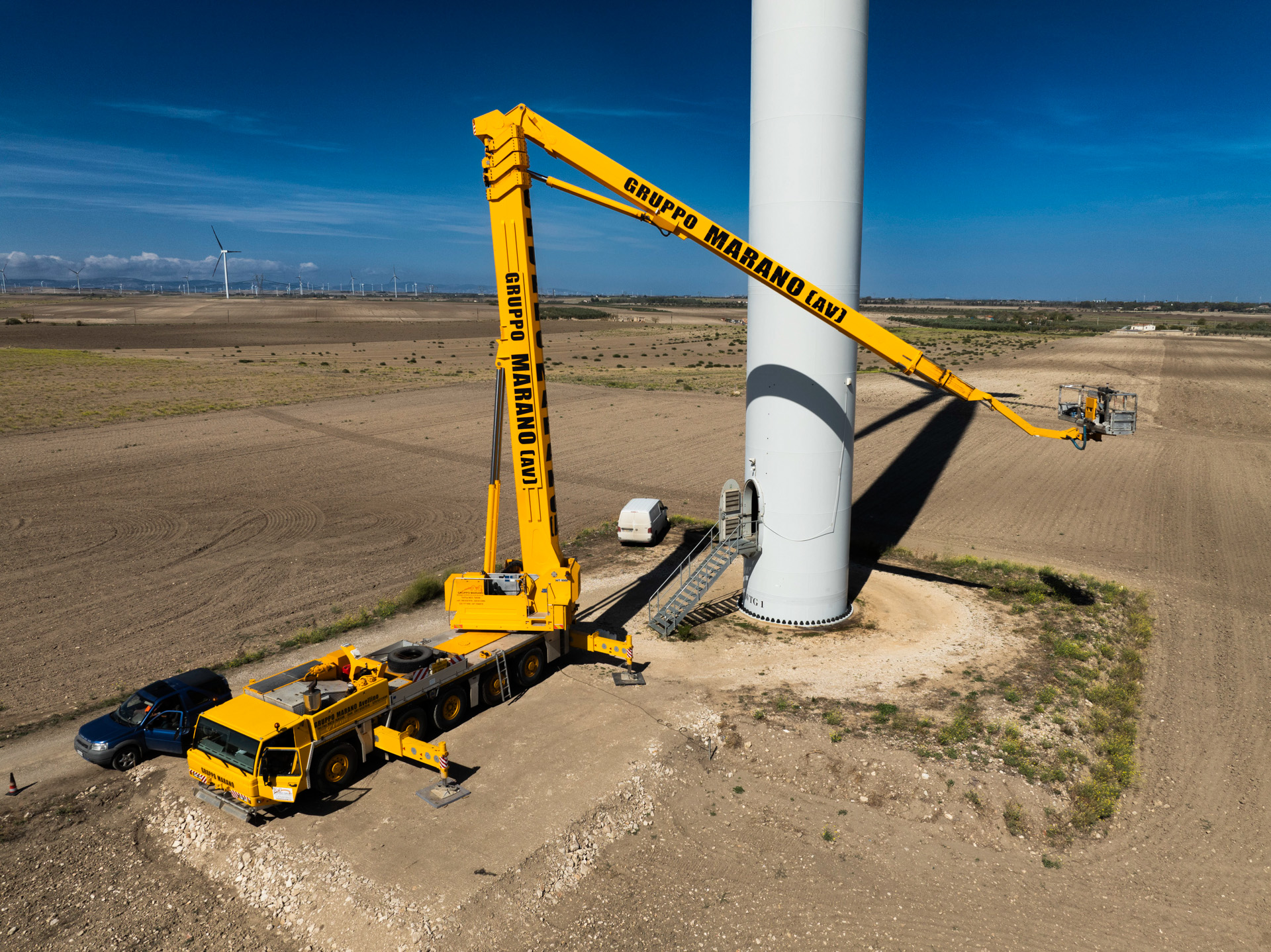 Impianto produzione energia verde eolica rinnovabile di Ponte Albanito